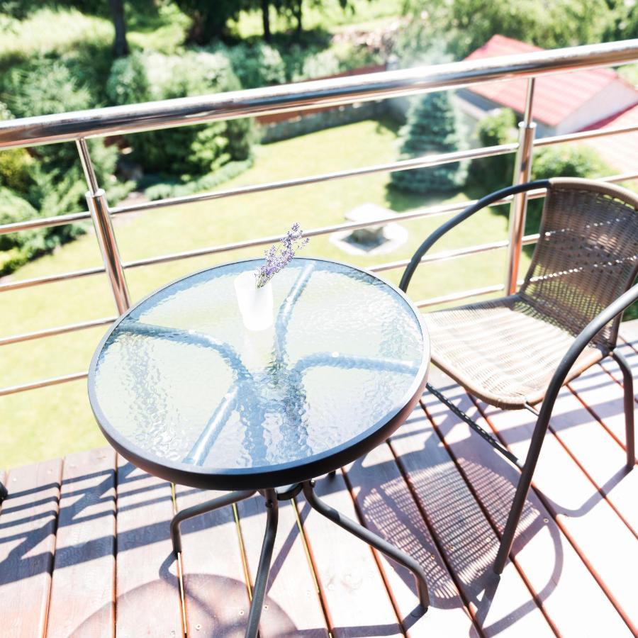 Golden Park Apartments Umanʼ エクステリア 写真