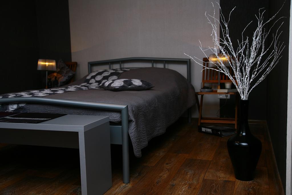 Golden Park Apartments Umanʼ エクステリア 写真